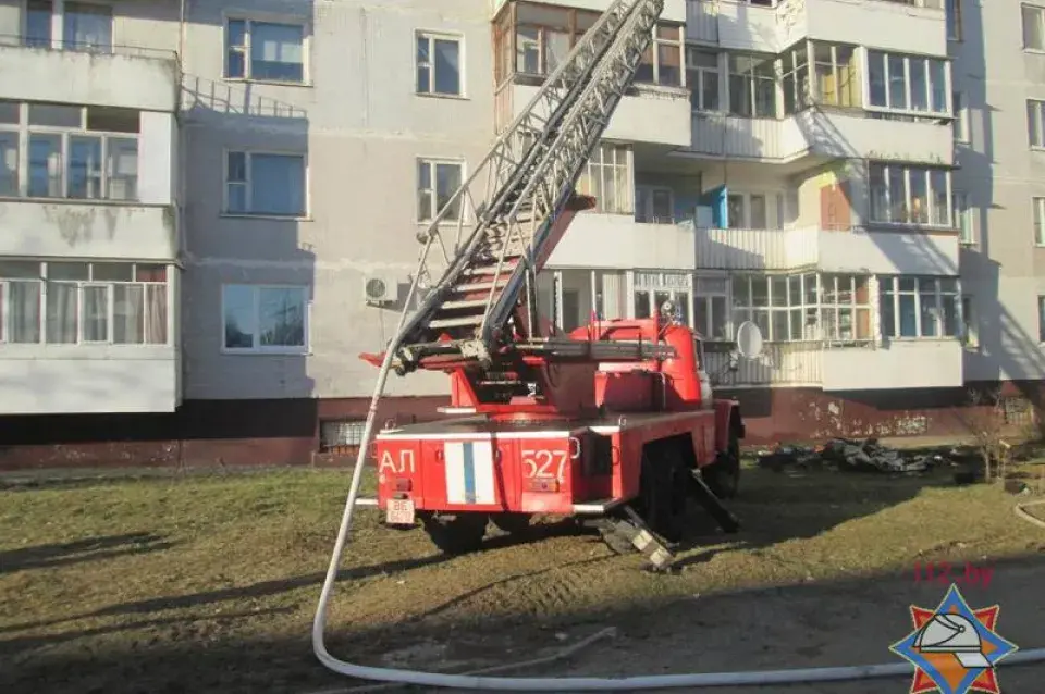 На пажары ў Віцебску эвакуявалі 10 чалавек і сабаку (фота, відэа)