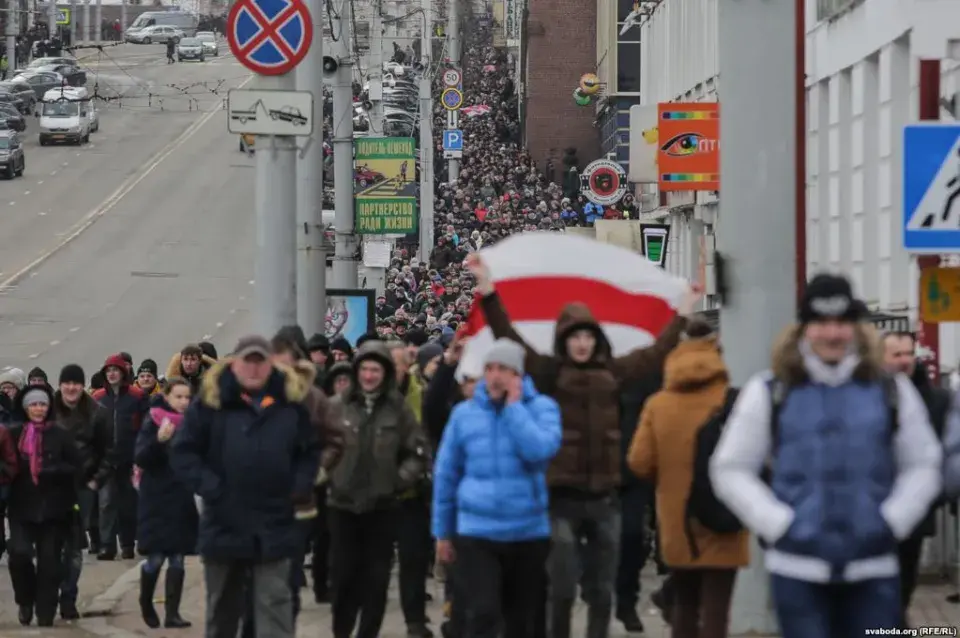 У Віцебску затрымлівалі хлопцаў, якія прыйшлі на афіцыйную акцыю