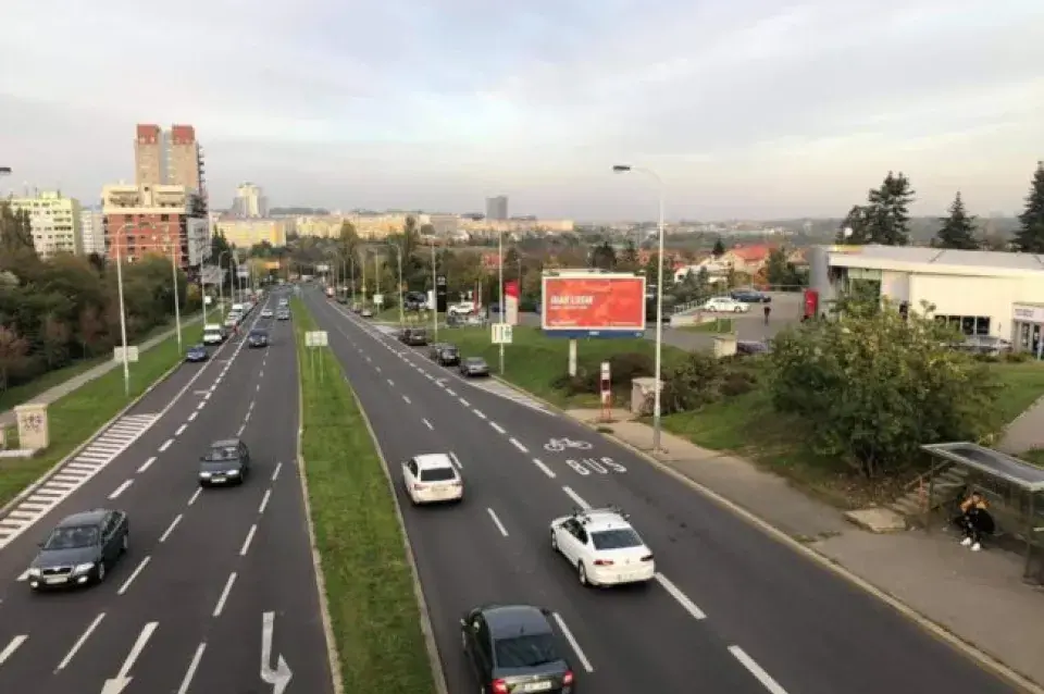 У Празе на вялікіх білбордах з'явіліся фота беларускіх палітвязняў