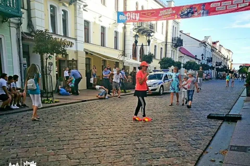 Падчас бойкі гродзенка прабіла міліцыянту галаву абцасам (відэа)