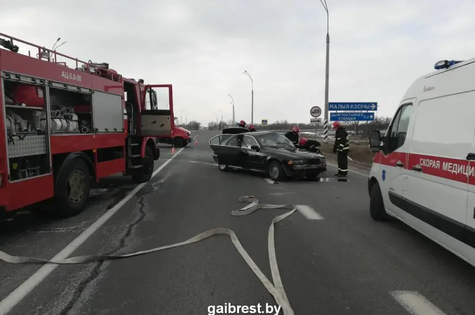 У аўтааварыі пад Брэстам загінула кіроўца БМВ