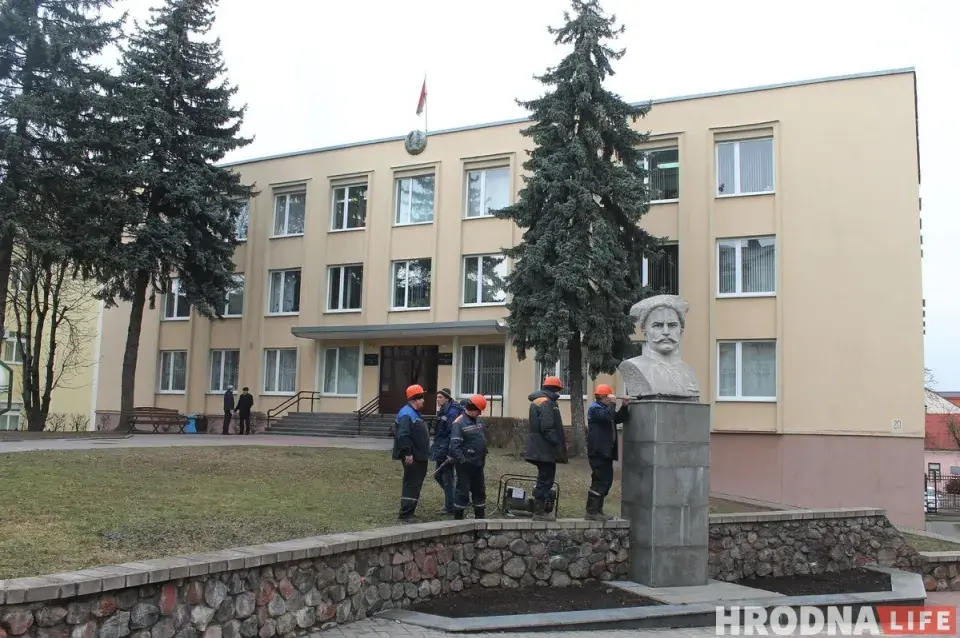 У Гродне дэмантавалі помнік Чапаеву (фота)