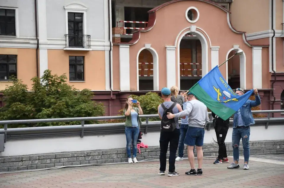 Як у Мінску адзначылі Дзень дэсантніка (фота)