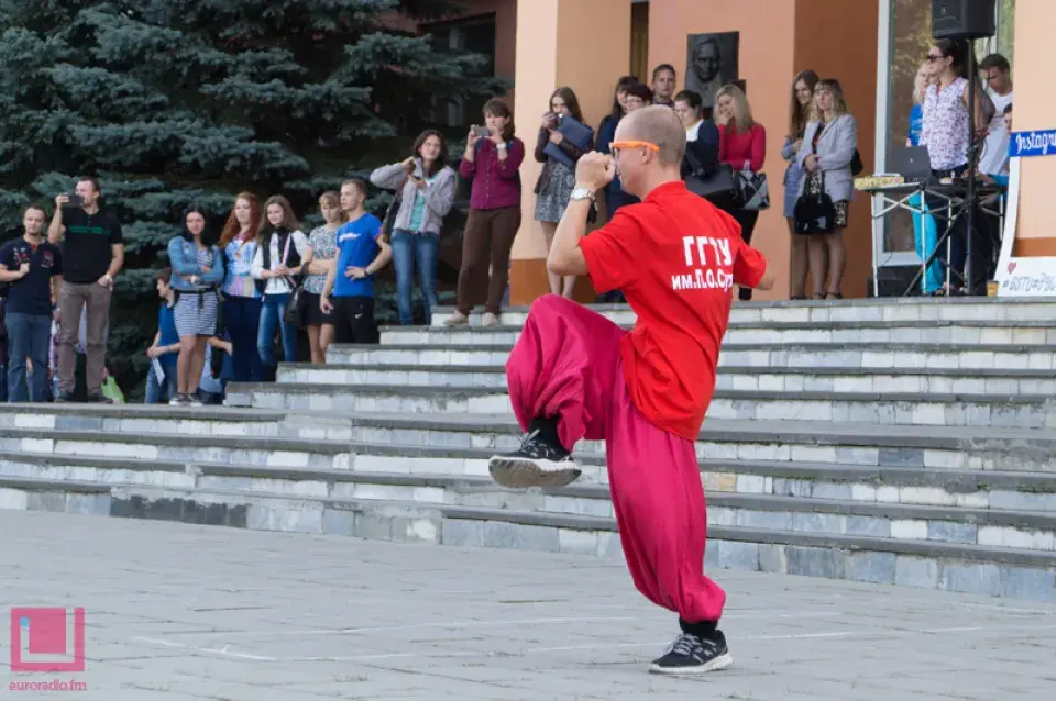 Фотафакт: у Гомелі праходзіць студэнцкая акцыя “Варушынак” 