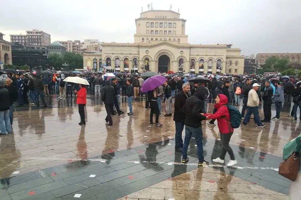 Протесты в Ереване: лицо изменений (ФОТОРЕПОРТАЖ)