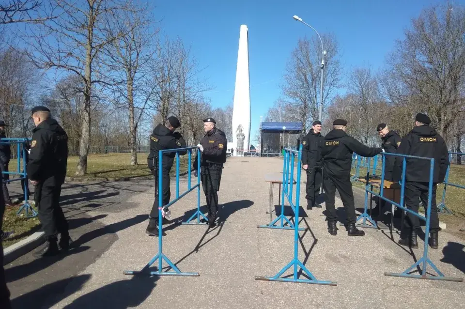 Як у Гродне рыхтуюцца да Дня Волі (фота)