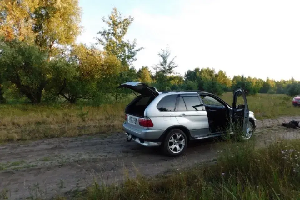 Пад Мазыром п’яны кіроўца катаў на капоце сяброўку —  яна загінула