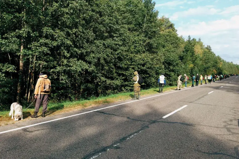 На пошукі хлопчыка ў Белавежскую пушчу выйшла каля тысячы валанцёраў