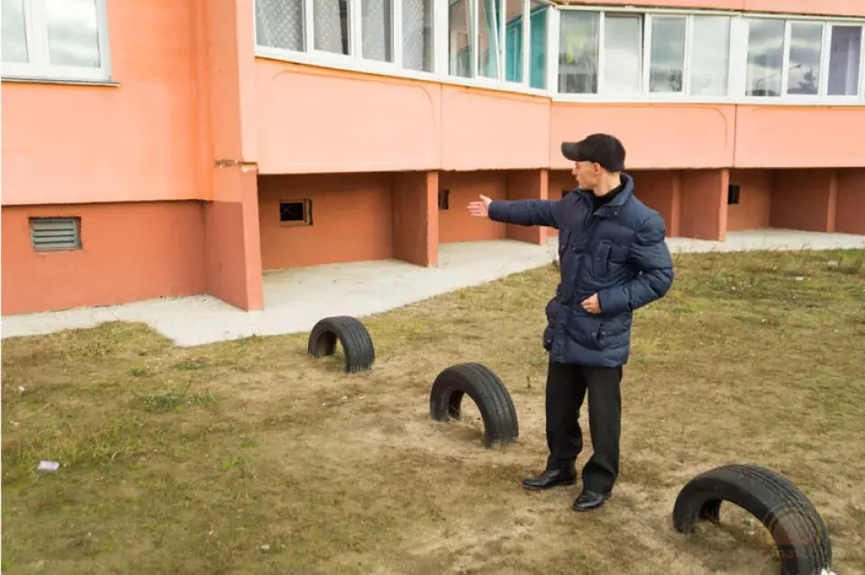 Жанчына ў Светлагорску звалілася з восьмага паверху (фота)