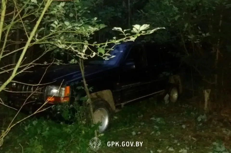 На мяжы з Літвой памежнікі са стральбой затрымлівалі "джып" парушальніка