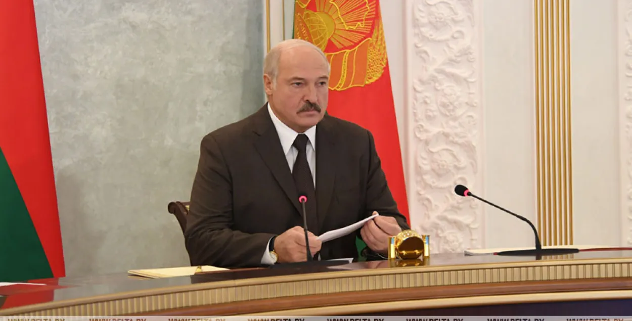 Лукашэнка зацвердзіў новы план абароны Беларусі