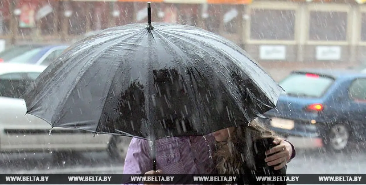 У пятніцу ў Беларусі працягнуцца дажджы, удзень будзе плюс 16-22