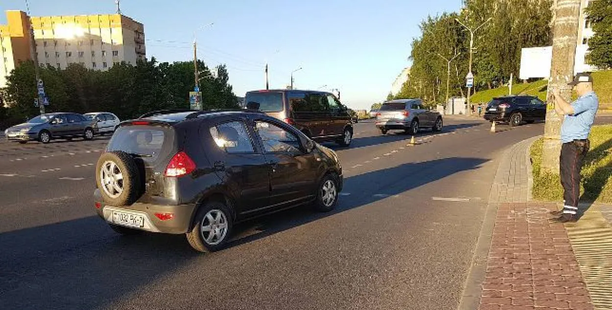 У Мінску п'яны бяспраўнік збіў на пераходзе жанчыну з дзіцём