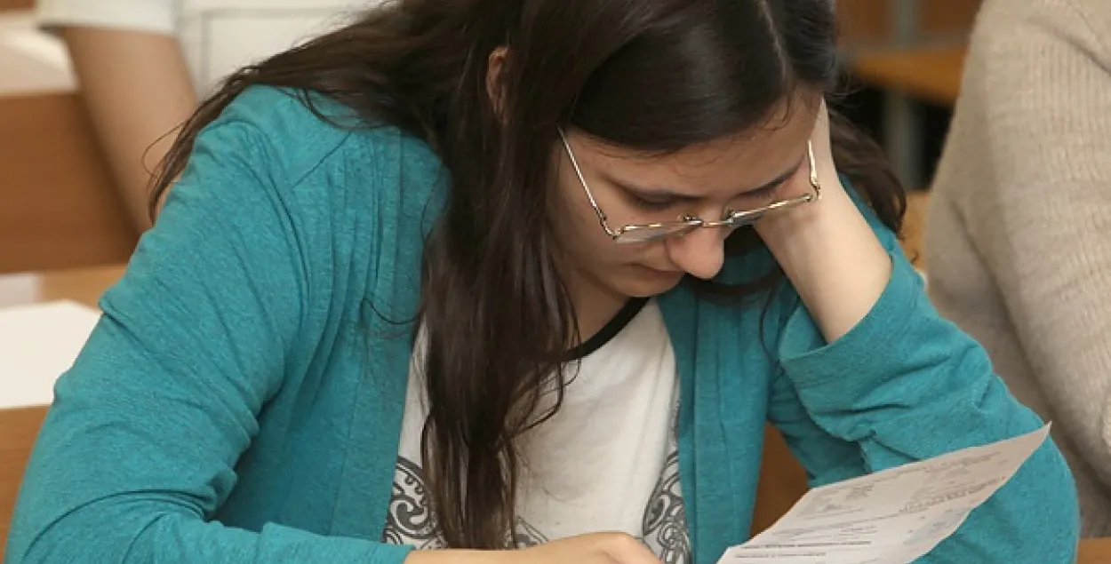 Стала вядома, якія сёлета адзнакі на ЦТ прыраўняюць да нездавальняючых