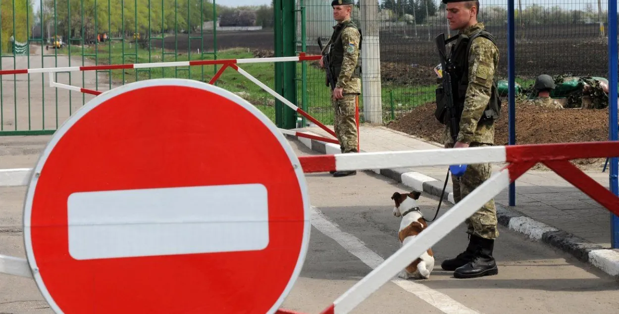 Украіна зрабіла больш жорсткім кантроль за ўездам і выездам замежнікаў