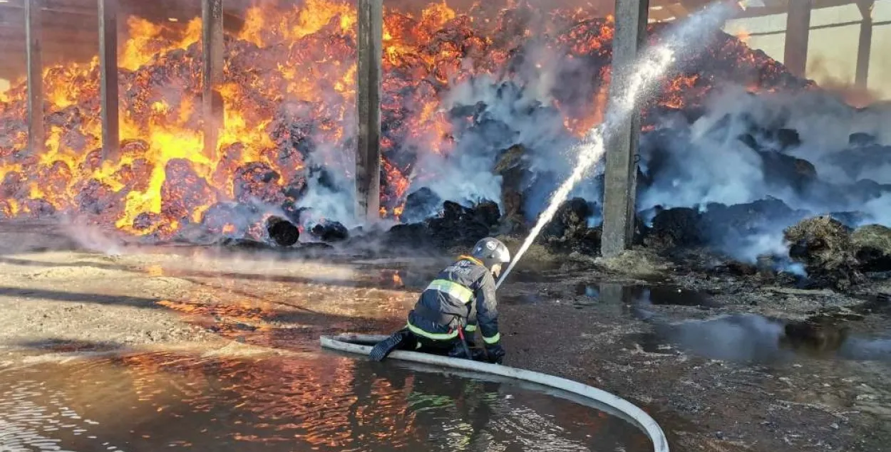 Пажар на льнозаводзе ў Віцебскай вобласці