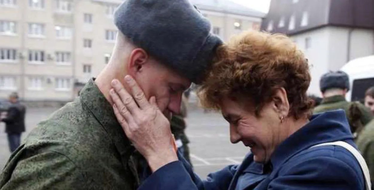 Калі вызваліць ад службы адзінае дзіця ў сям'і, яго давядзецца кімсьці замяняць