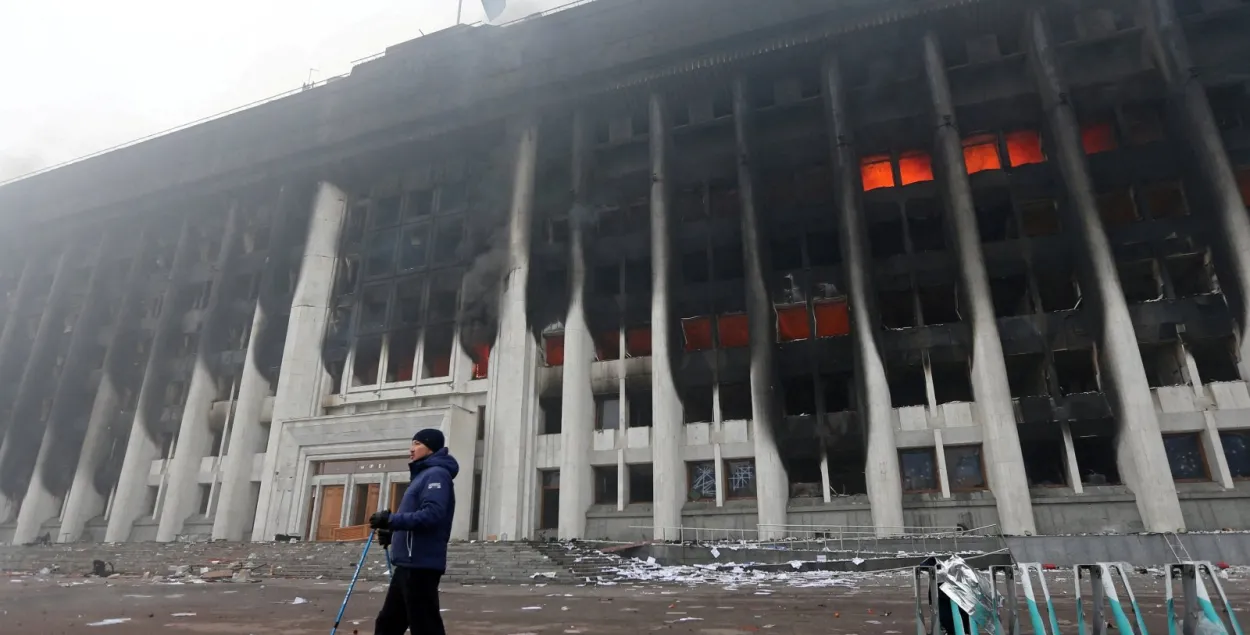 Надо слышать и слушать: обсуждаем ситуацию в Казахстане с психологом