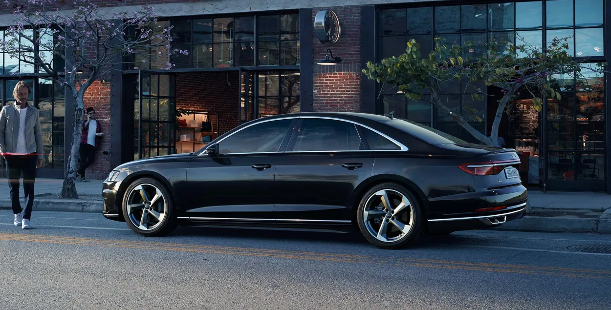 Автомобиль Audi A8 /&nbsp;Audi.com