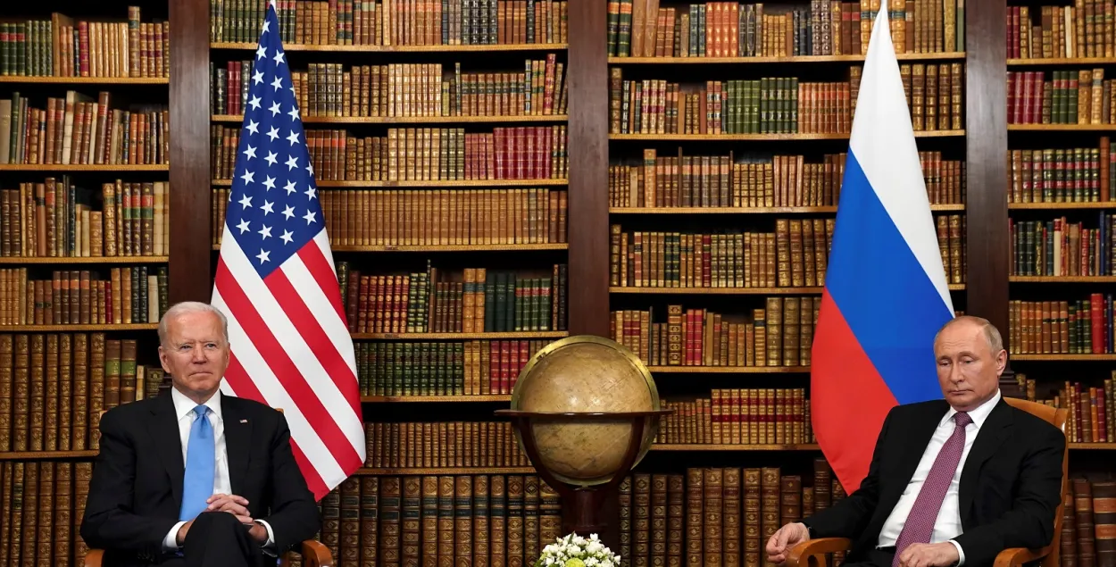 Джо Байден и Владимир Путин в Женеве / Reuters​