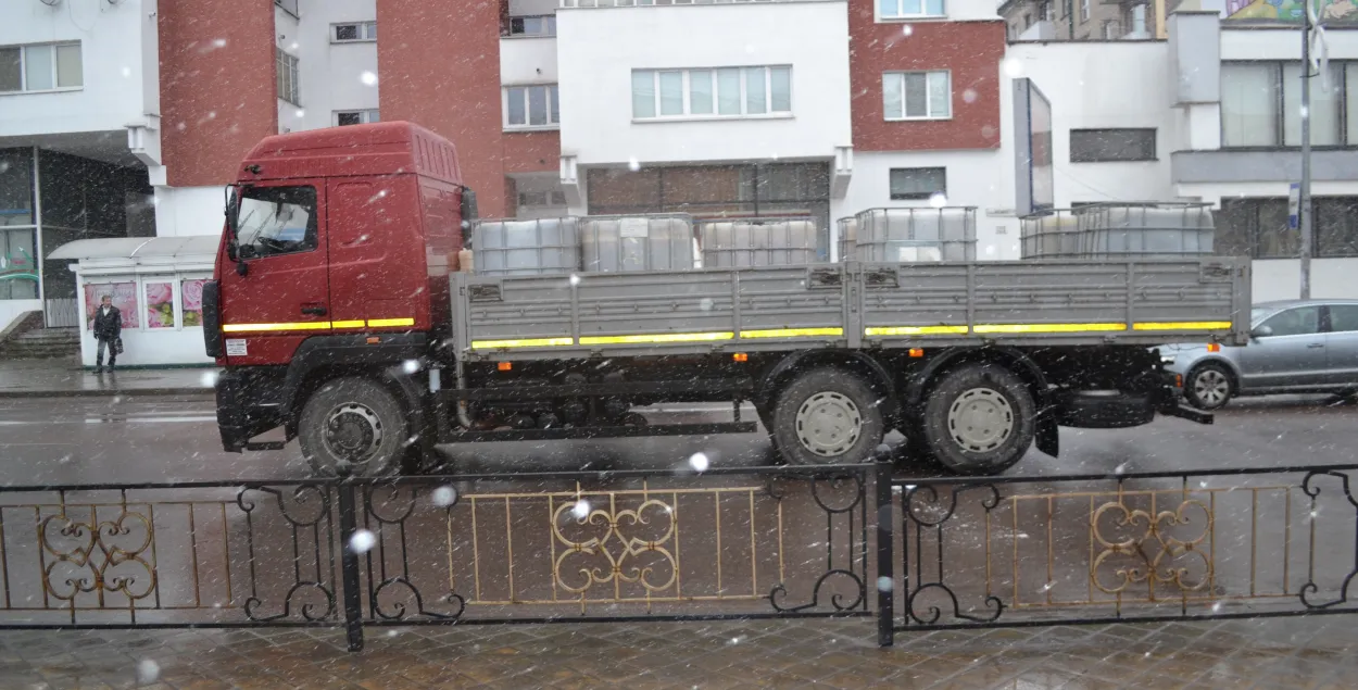 У Брэсце дзяўчына трапіла пад грузавік на пешаходным пераходзе