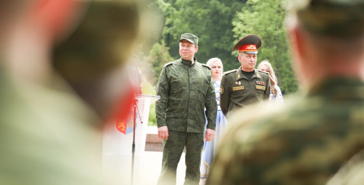 У Лідзе на мітынгу разважалі, куды будуць наступаць палякі: на захад ці на ўсход