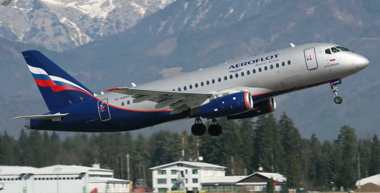 Рэйс "Масква — Мінск" затрымалі на 3,5 гадзіны праз няспраўнасць Sukhoi Superjet