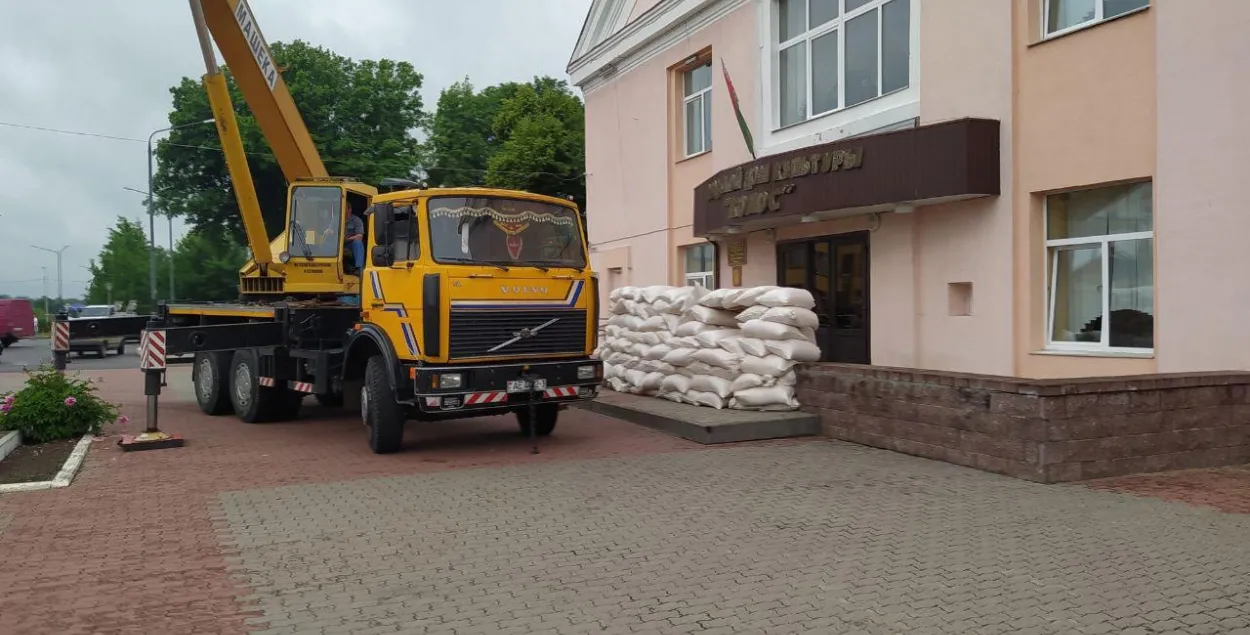 Шайгу заявіў, што супраць Беларусі ідзе "неаб'яўленая вайна"