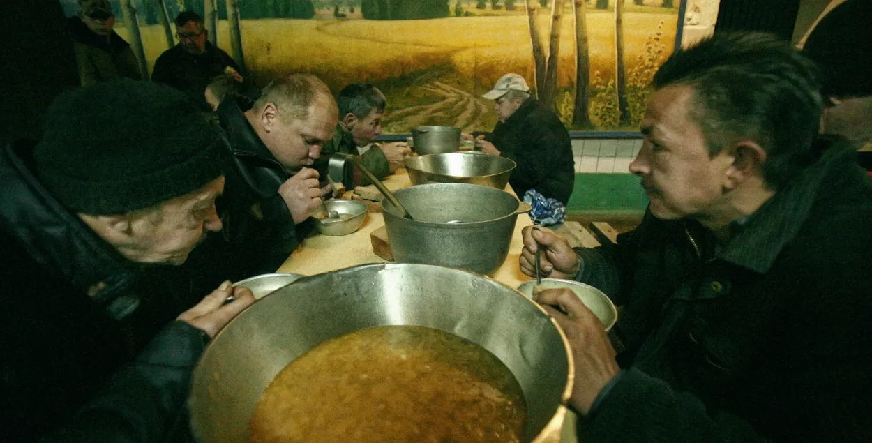 The Guardian публікуе фотаздымкі з беларускага лячэбна-працоўнага прафілакторыя