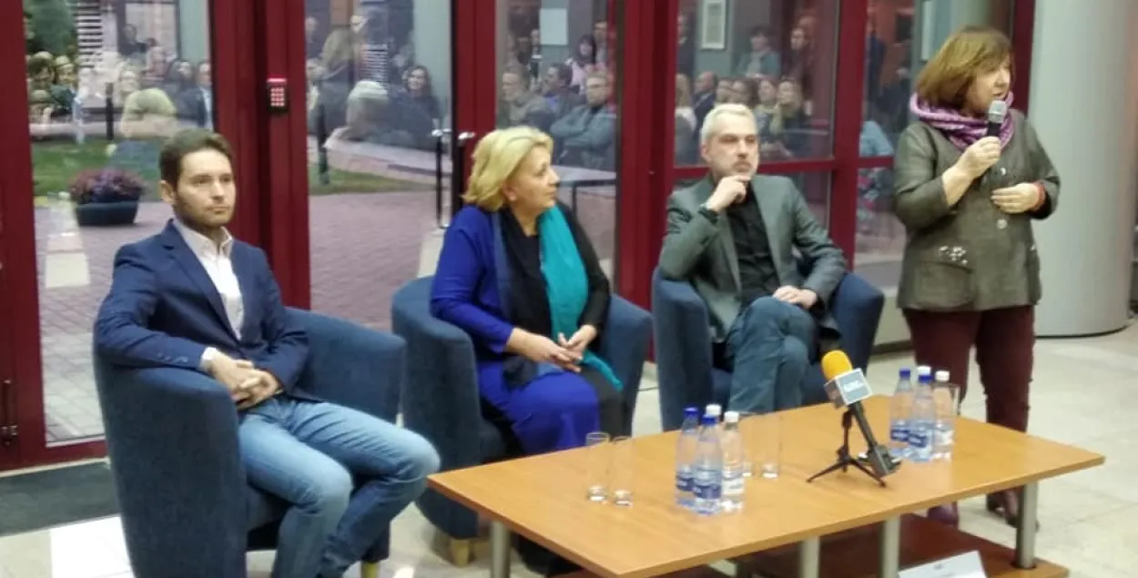 Святлана Алексіевіч узнавіла "Інтэлектуальны клуб" (відэа)