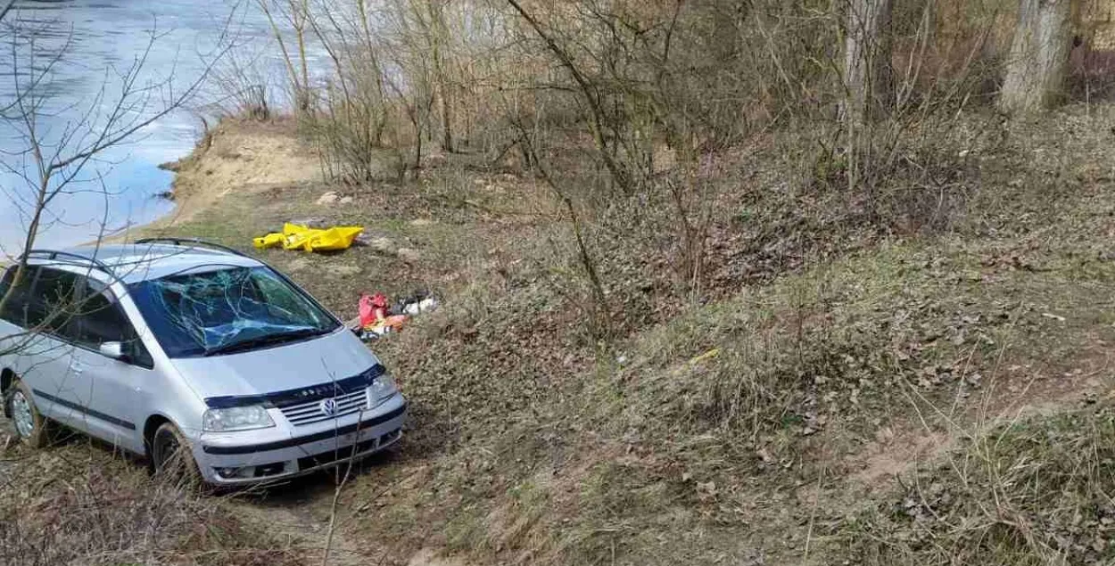 Volkswagen уже на берегу&nbsp;/ grodno.mchs.gov.by