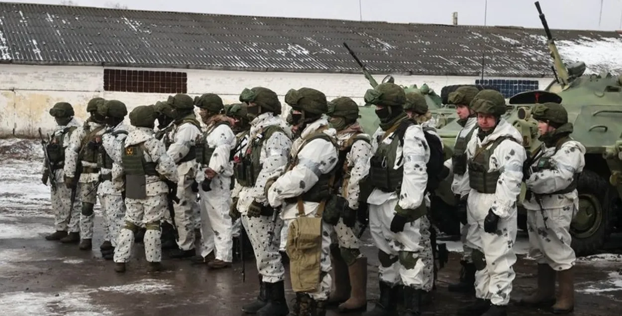 Ва ўдзельнікаў вучэнняў быў розны абутак / БЕЛТА
