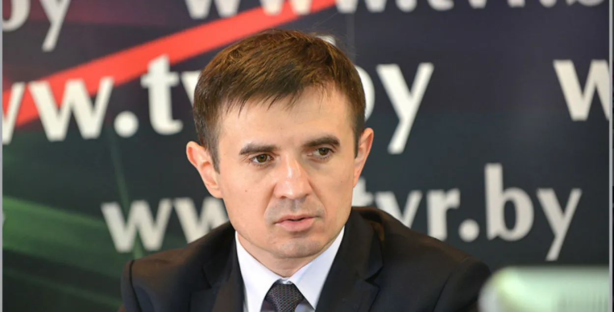 Мінадукацыі: Абітурыент не зможа здаць ЦТ па дзвюх замежных мовах