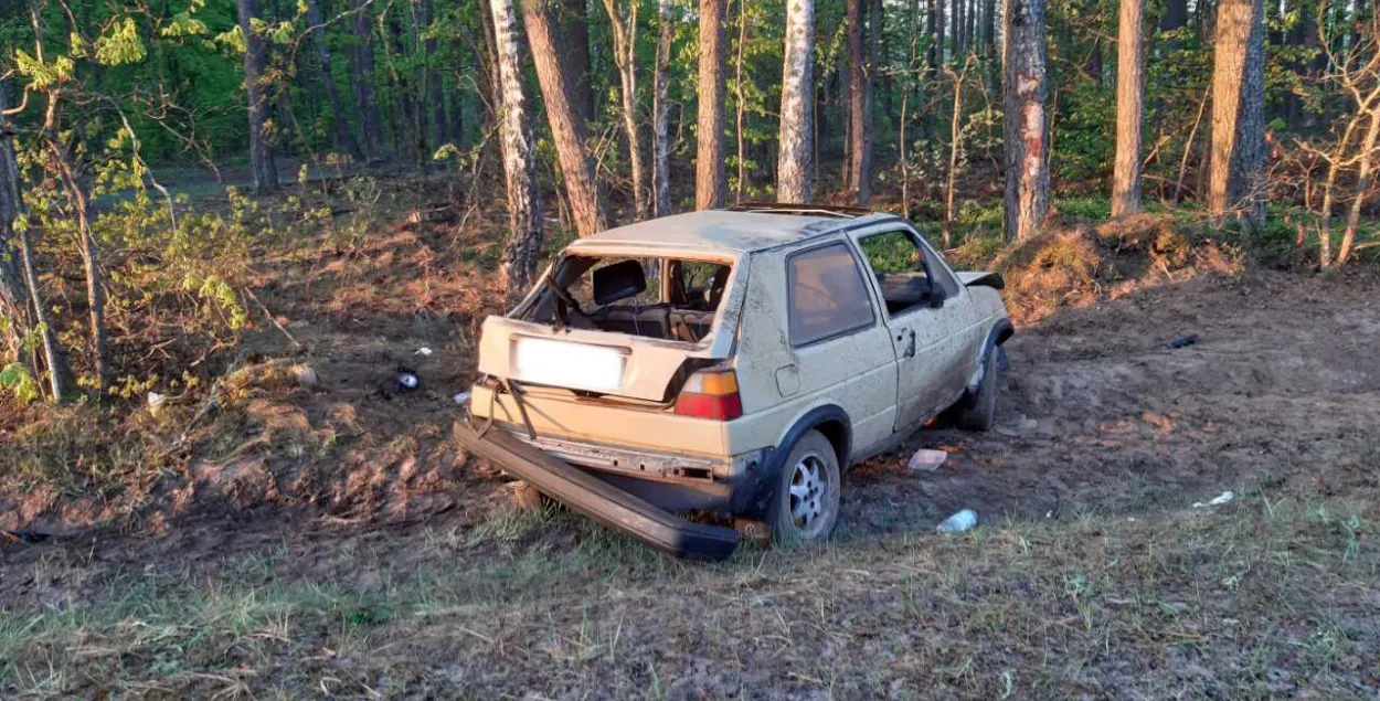 У Акцябрскім раёне шукаюць кіроўцу, які ўцёк з месца аварыі