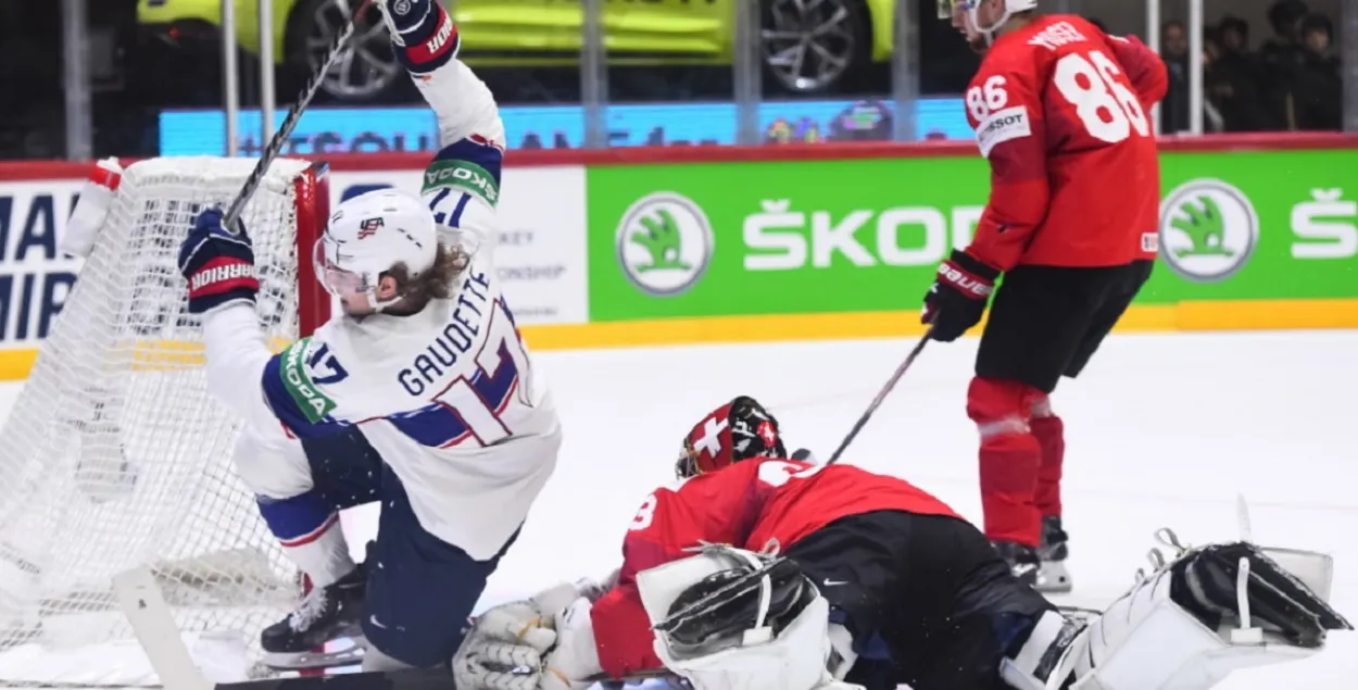 Американцы победили швейцарцев / iihf.com