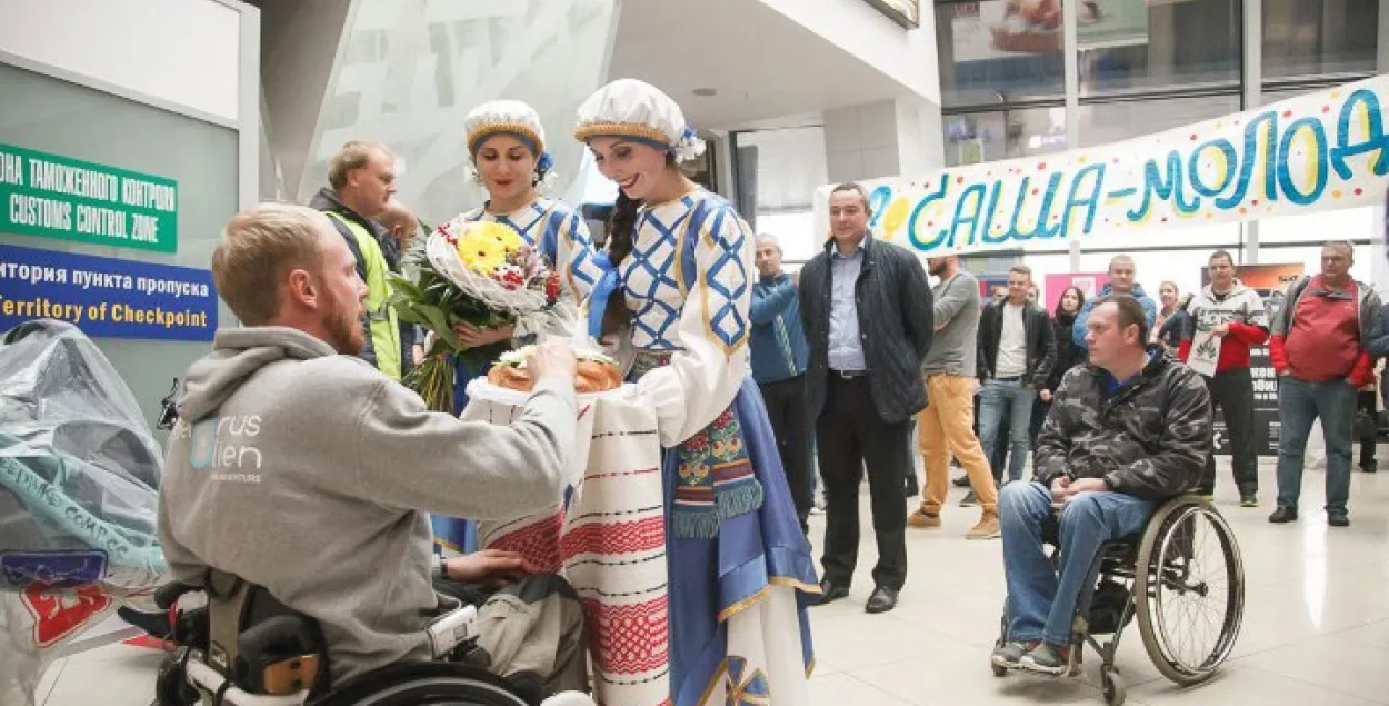 Маці інваліда, пазбаўленай грашовай дапамогі, зацікавілася віцэ-прэм'ер