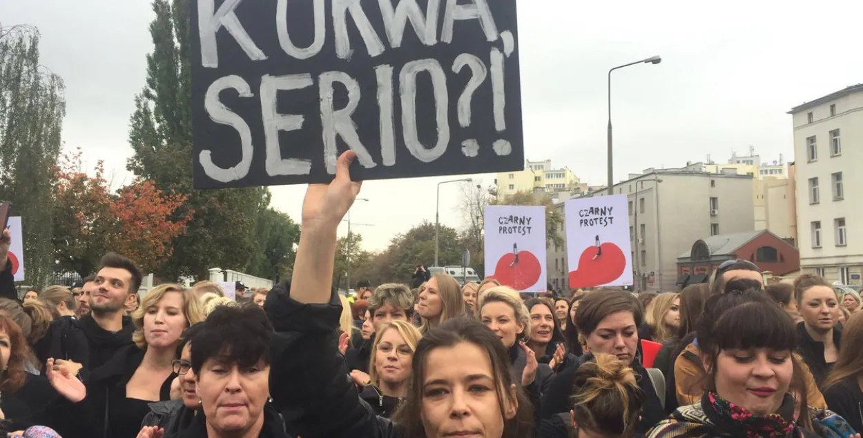 Ці праўда, што польскія ўлады перадумалі забараняць аборты?