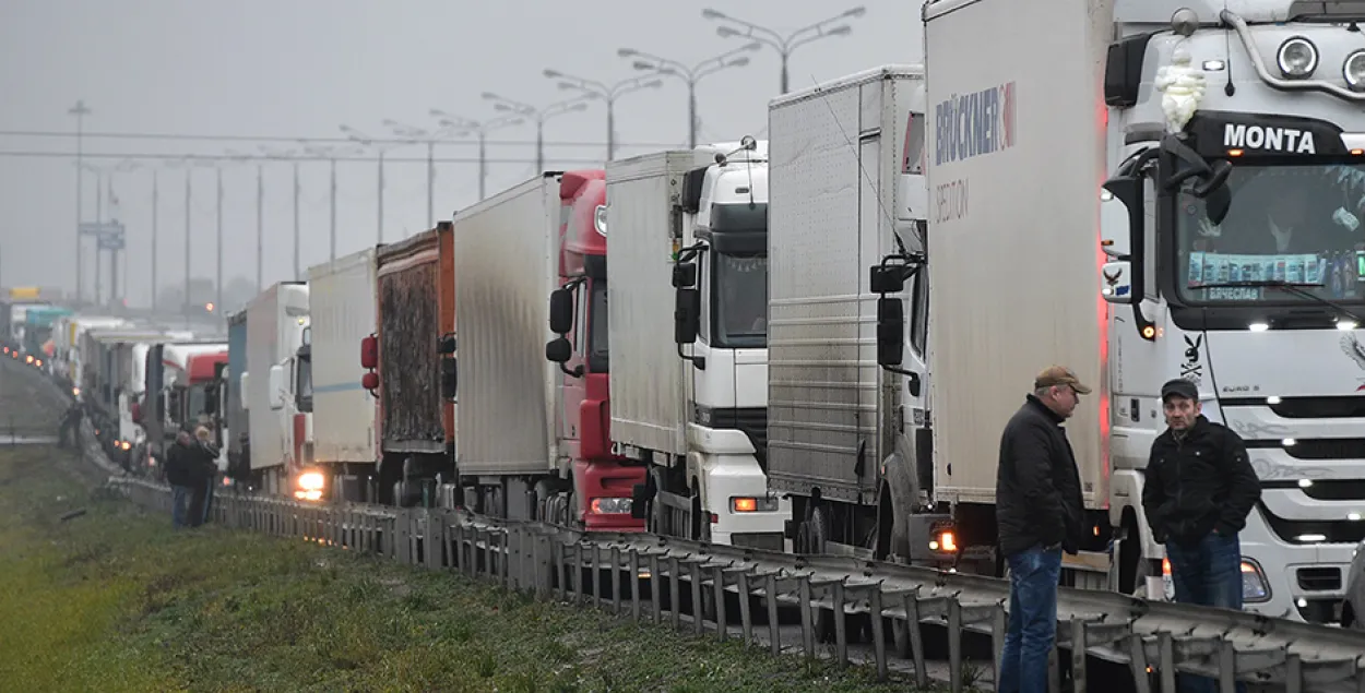 Пасля пратэстаў расійскіх дальнабойшчыкаў штрафы для іх рэзка знізілі