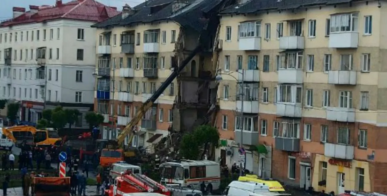 Фотафакт: у Расіі абрынуўся пад'езд жылога дома