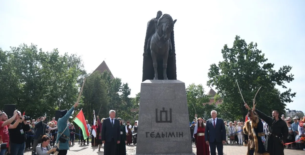 Памятник Гедимину в Лиде / Роман Протасевич, Еврорадио