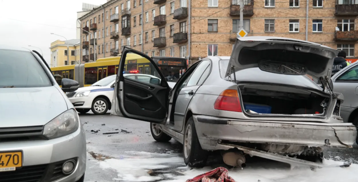 Пасля аварыі на Маскоўскай у Мінску шпіталізаваныя тры пасажыркі