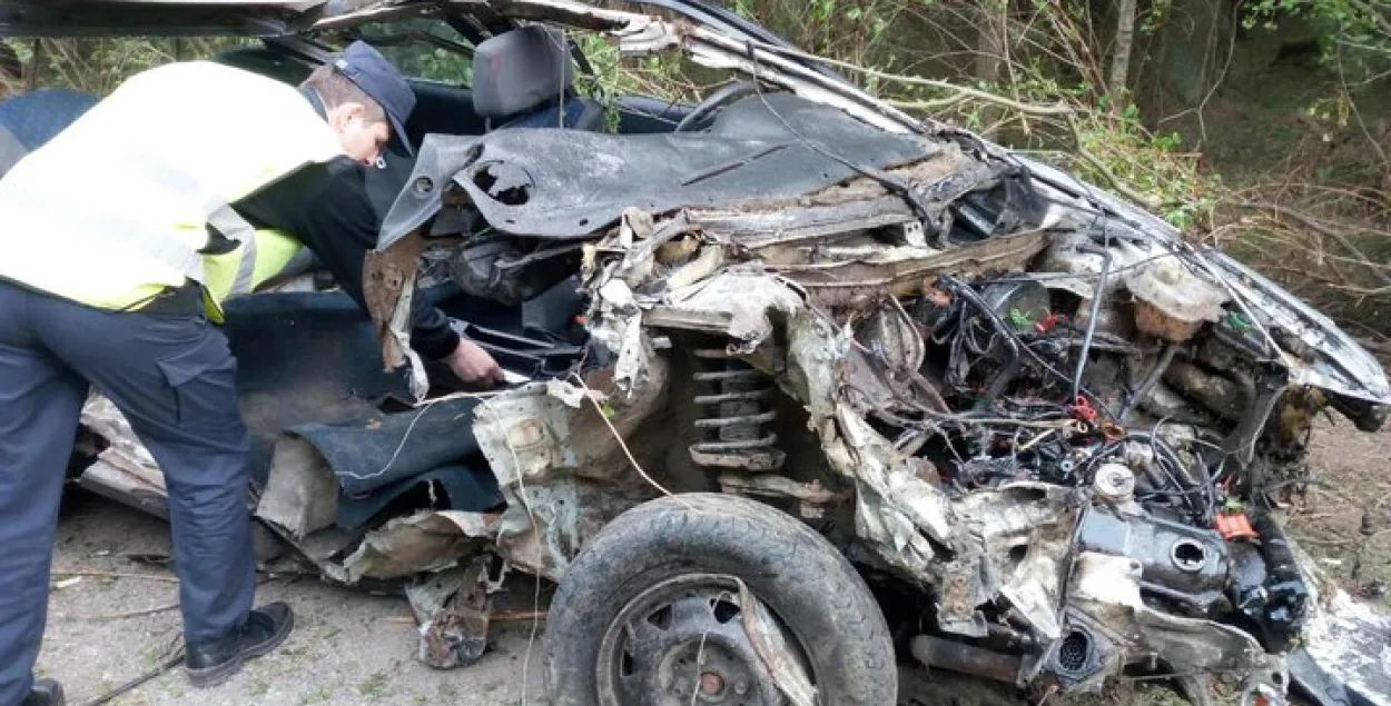 П'яны кіроўца на "Аўдзі" перакуліўся пад Гроднам