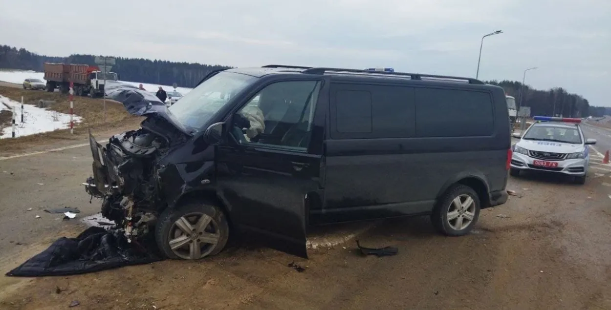 У аварыі пад Шчучынам загінула сямігадовая дзяўчынка з бабуляй