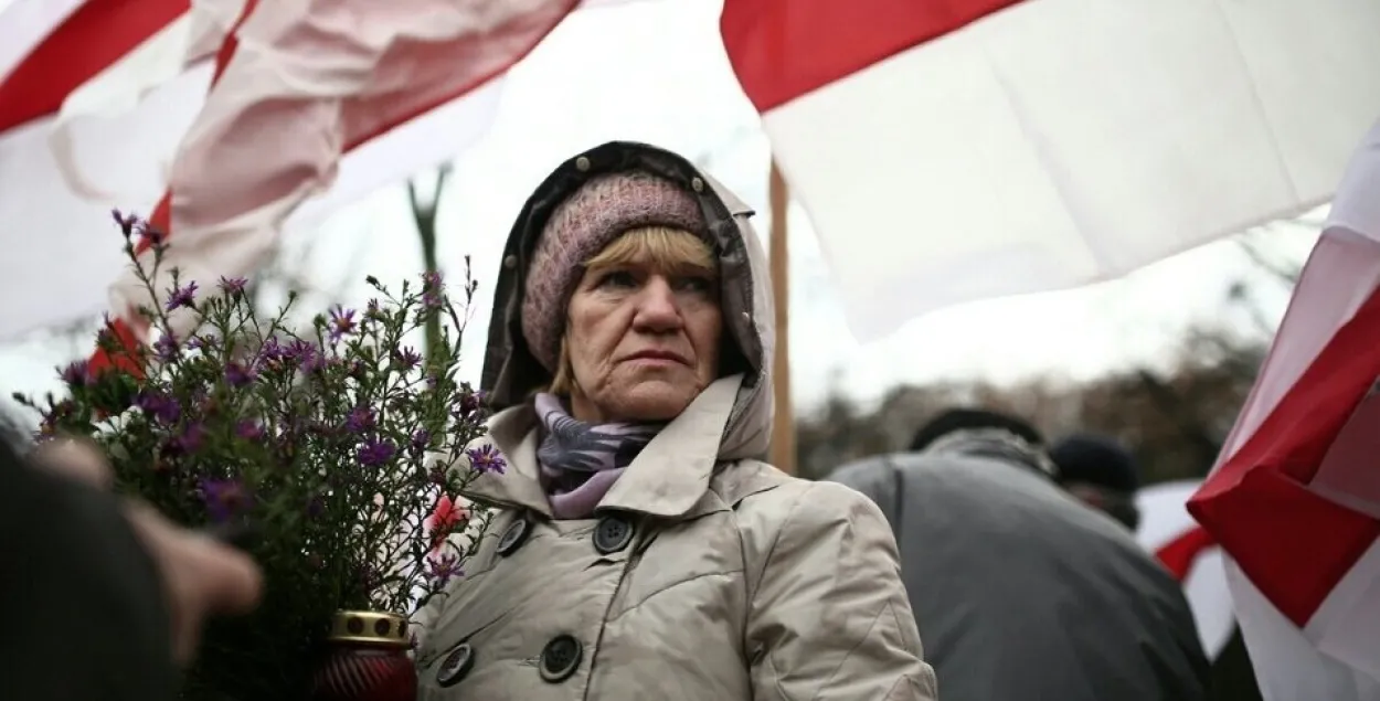 У Мінску праходзіць традыцыйнае шэсце ў Курапаты на Дзяды