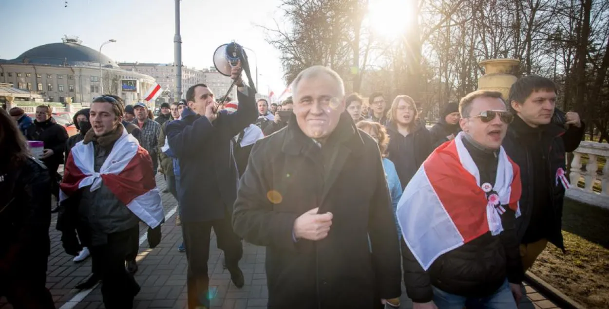 Статкевіч не збіраецца адмаўляцца ад шэсця, якое забараніў Мінгарвыканкам