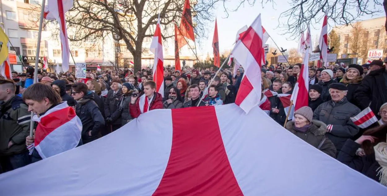 Аргкамітэт Дня Волі вырашыў, што шэсце пойдзе на Кастрычніцкую плошчу