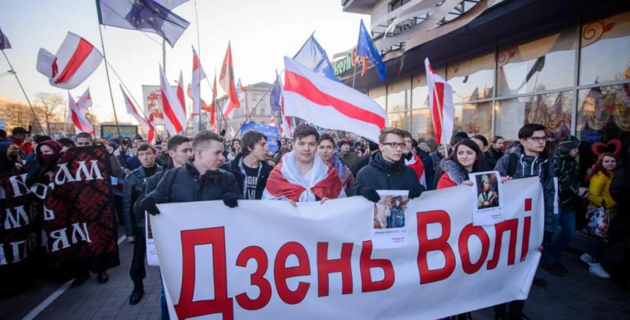 Гродна і мінскі Кіеўскі сквер — Дня Волі ў цэнтры сталіцы не будзе?