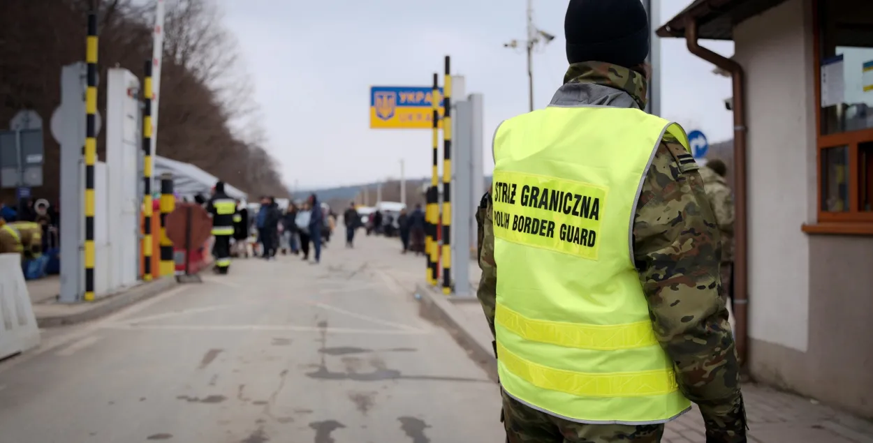 ААН: з пачатку вайны з Украіны з'ехала больш за 8 мільёнаў чалавек