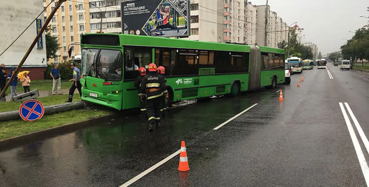 Авария в Гомеле / УГАИ УВД Гомельского облисполкома​