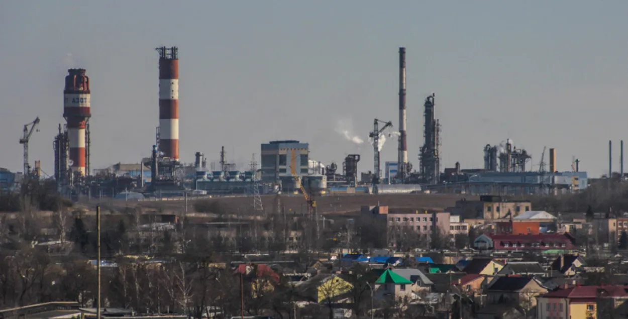 На "Гродна Азоце" грузавік збіў трубу, па якой падаваўся вадкі аміяк